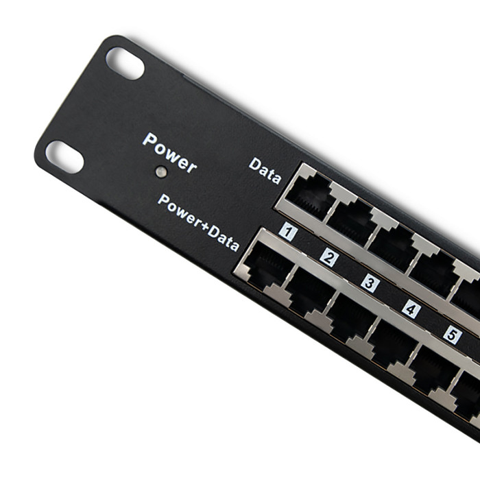 Qoltec Patchpanel 54477 | 48V | 24 Ports | Schwarz