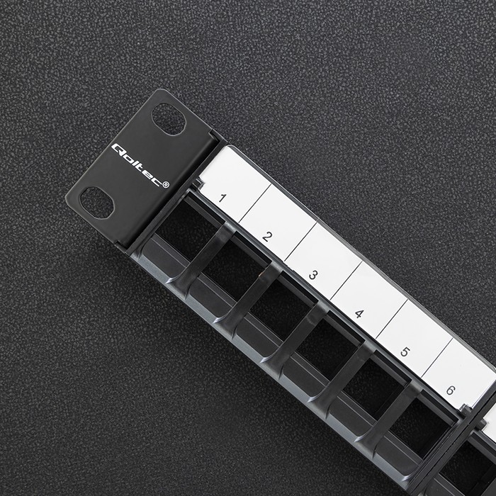Qoltec Patchpanel 54516 | 1U | 24 Ports | Schwarz
