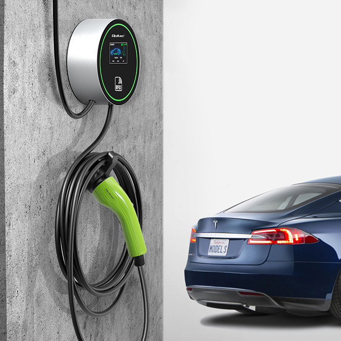 Qoltec EV Charging Station Type2 | 22kW | Wi-fi| LCD | RFID | 3 phases | Wallbox | 5m